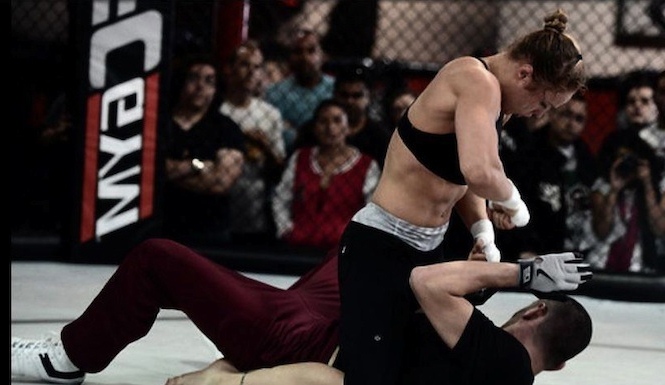 1-Ronda Rousey Ground and Pound