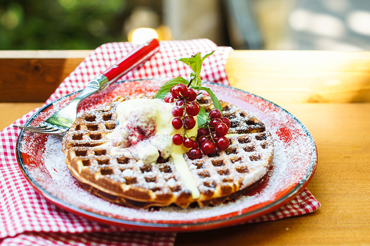 Get-A-Flat-Belly-With-Fruit-and-waffles-102
